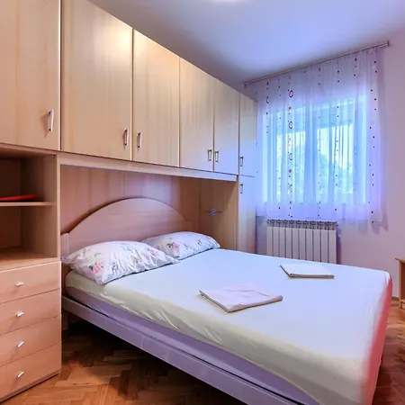 Rajic-1 By Interhome Appartamento